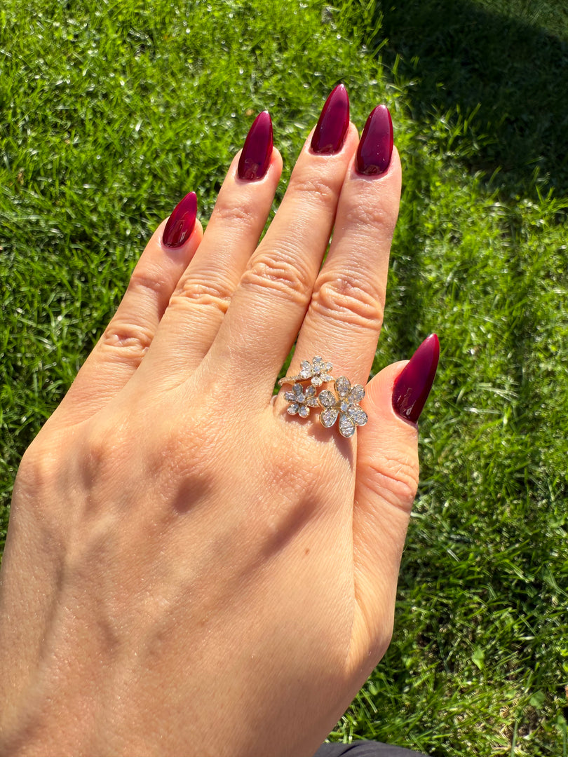 Flowers diamond ring