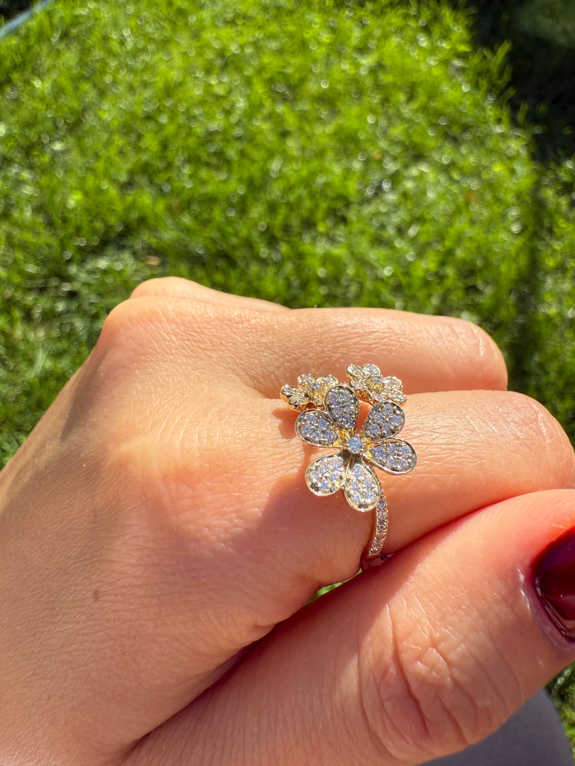 Flowers diamond ring
