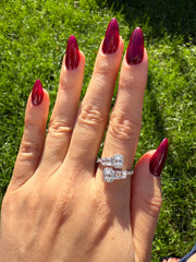 Twisted Emerald Diamonds Ring